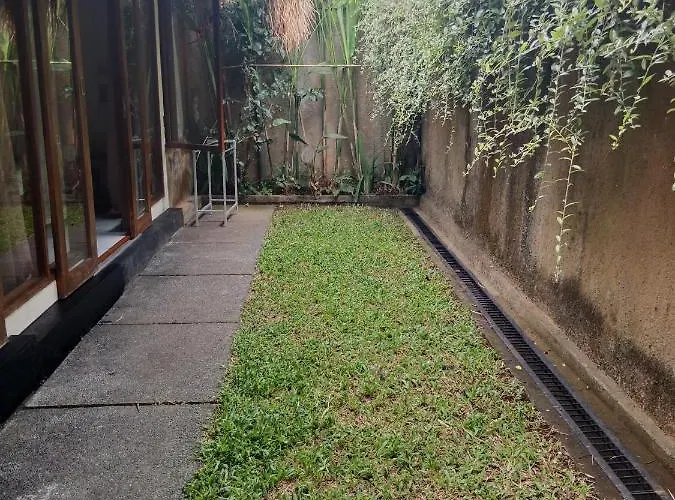 ロッジ De'dalam Nature Deluxe *